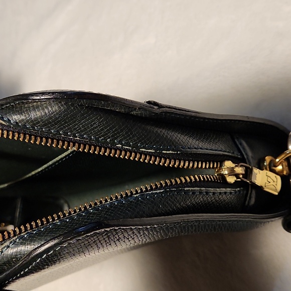 Louis Vuitton Taiga Leather Pouch - Picture 15 of 16